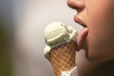 Медики предупредили о смертельной опасности мороженого