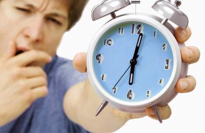 Медики определили оптимальное время сна 