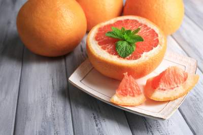 Медики объяснили, почему необходимо регулярно есть грейпфрут