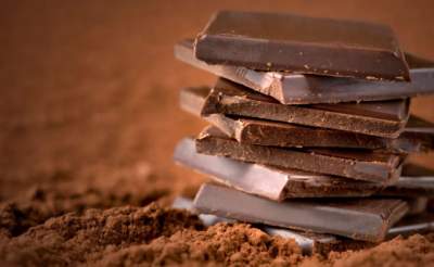 Врачи рассказали, как шоколад влияет на сердце