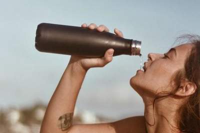 Анита Луценко рассказала, сколько воды в день необходимо выпивать
