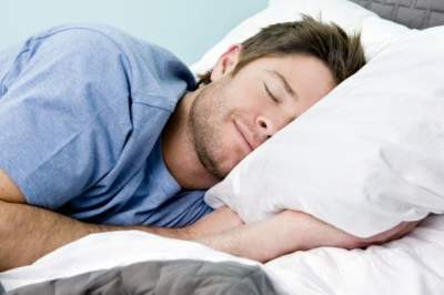 Эксперты объяснили, чем полезен дополнительный час сна