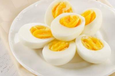 Диетологи рассказали, сколько куриных яиц можно съедать в неделю