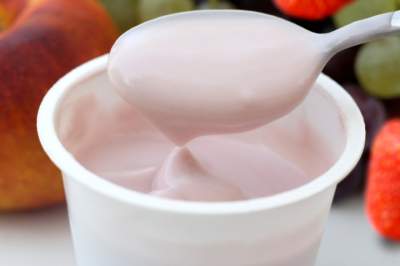 Медики рассказали, чем полезны йогурты с пробиотиками