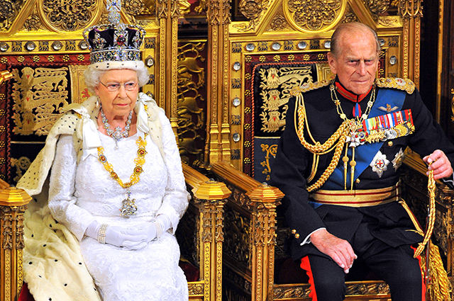 Королева Елизавета II и принц Филипп 