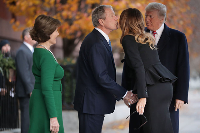 Лора и Джордж Буш, Мелания и Дональд Трамп