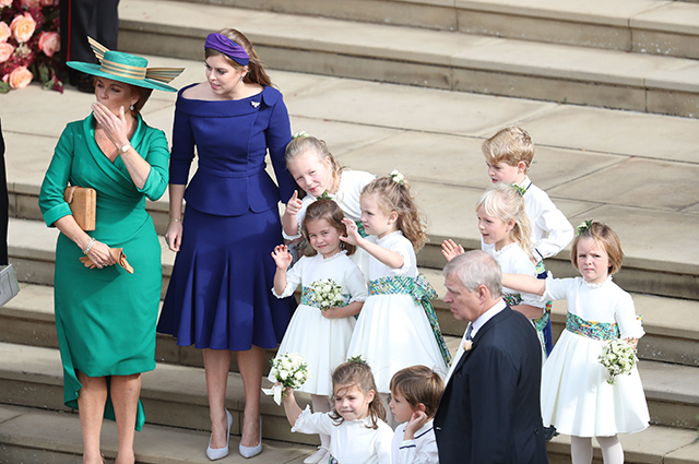 Принцесса Шарлотта, Саванна Филлипс, принц Джордж и другие дети на свадьбе