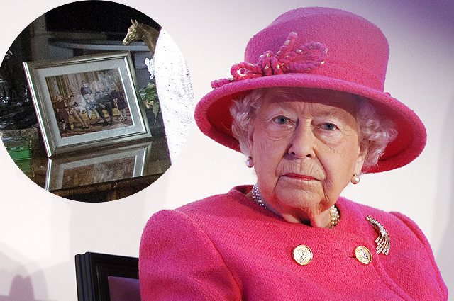 В гостиной королевы Елизаветы II появился новый трогательный семейный портрет
