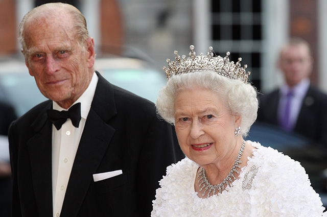 Супруг королевы Елизаветы II принц Филипп попал в ДТП