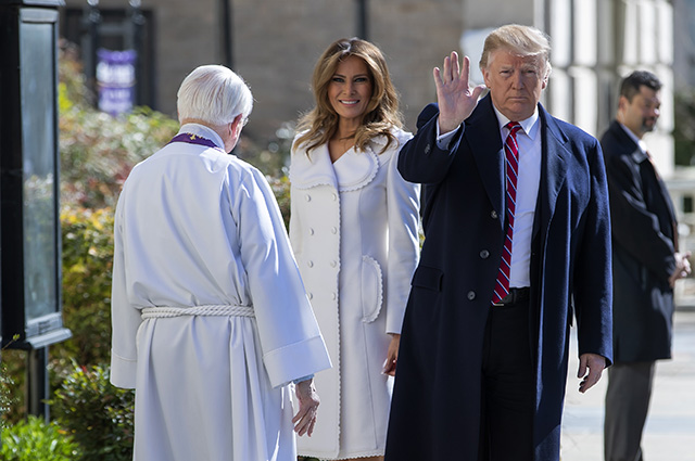 Мелания и Дональд Трамп на церковной службе в честь Дня святого Патрика