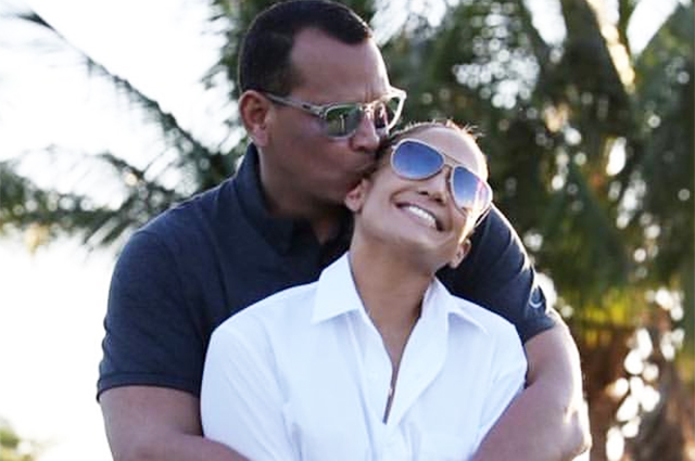 Дженнифер Лопес и Алекс Родригес устроили романтическое свидание на поле для гольфа