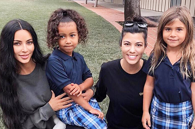 Ким и Кортни Кардашьян отвели дочерей в школу после весенних каникул