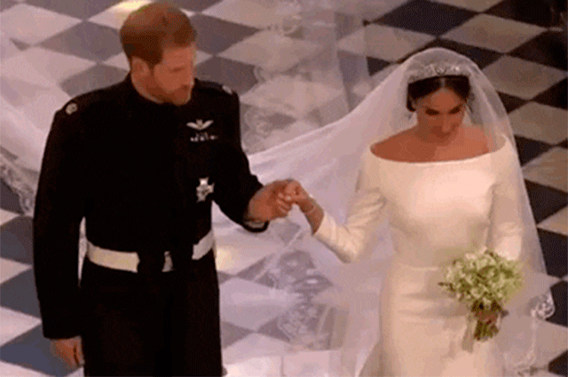 Меган Маркл и принц Гарри отмечают годовщину свадьбы: самые романтичные снимки пары