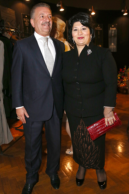 Тельман Исмаилов с супругой во время празднования 80-летия художественного руководителя театра "Ленком" Марка Захарова