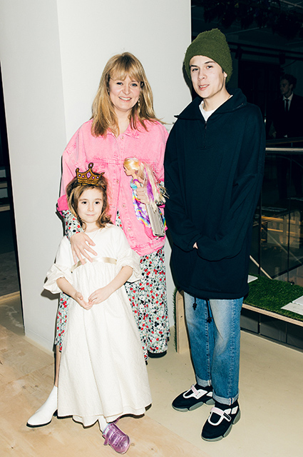 Анна Михалкова с сыном Андреем и дочерью Лидой
