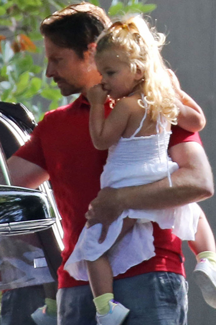 Брэдли Купер с дочерью Леей