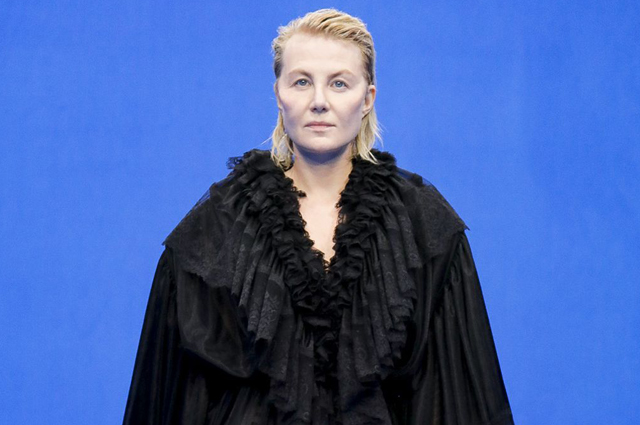Неделя моды в Париже: Рената Литвинова и Белла Хадид на показе Balenciaga