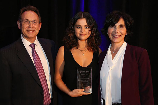 Селена Гомес на церемонии McLean Award