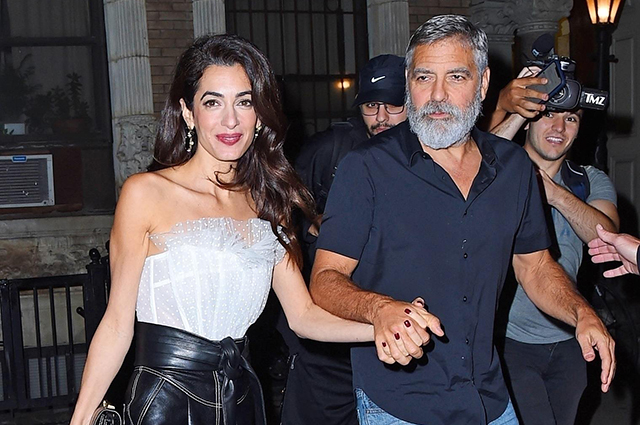 Амаль и Джордж Клуни сходили на ужин по случаю пятой годовщины своего брака