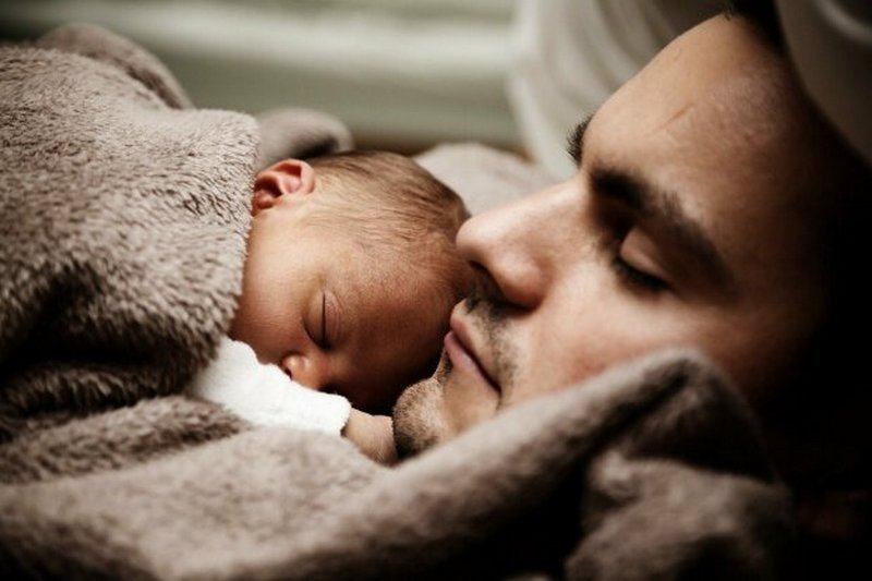Доктор Комаровский рассказал, сколько должны спать дети разного возраста