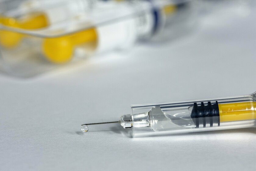 В Минздраве отчитались о побочных эффектах от вакцины Covishield