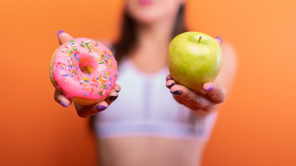 Одно яблоко в день: как здоровая привычка повлияет на организм
